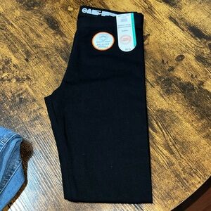 GIRLS 2 pair of leggings and one pair of jeggings SIZE 10/12